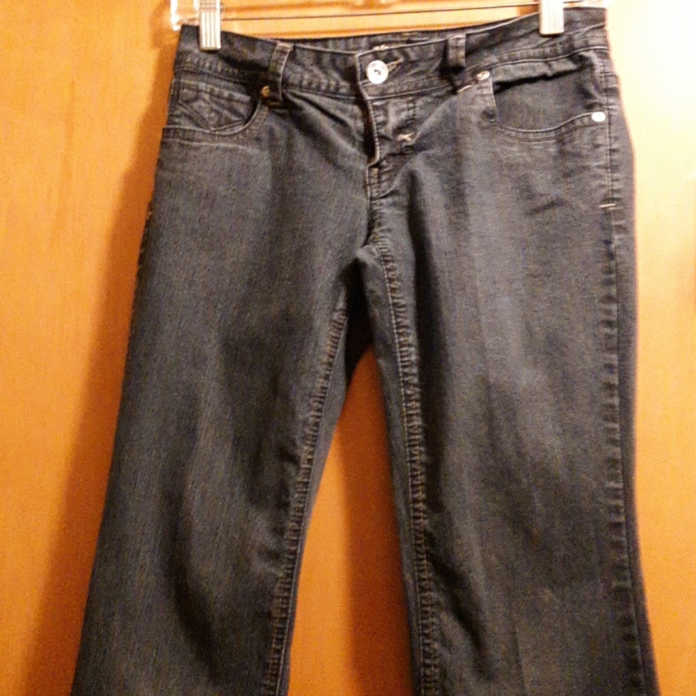 Sz 1 YMI Midrise Dark Wash Straight Boot Cut Jeans